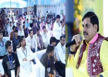 Chief Minister Dr. Mohan Yadav interacting with social media influencers