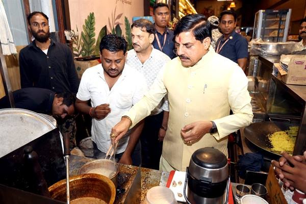 Chief Minister Dr. Mohan Yadav interacting with citizens during his road journey