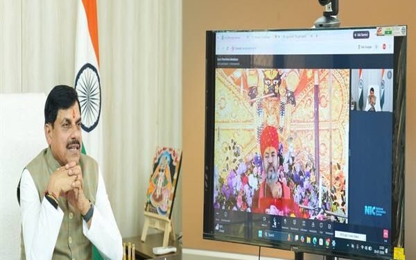 Chief Minister Dr. Mohan Yadav addressing a Guru Purnima programme in Mandsaur