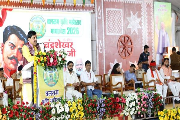 Chief Minister Dr. Mohan Yadav addressing the Balram Krishi Mahotsav in Alirajpur district