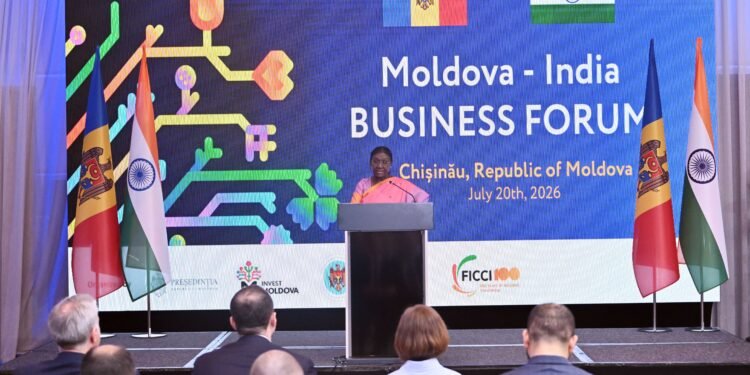 President Smt Droupadi Murmu addressing the India-Moldova Business Forum