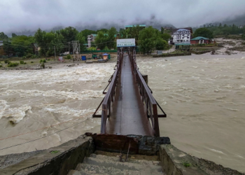 Jhelum River in Kashmir Valley