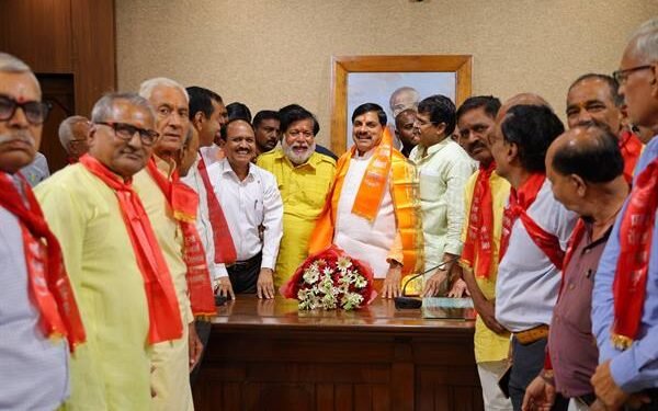 Meeting between Chief Minister Dr. Mohan Yadav and the Progressive Pensioners Association