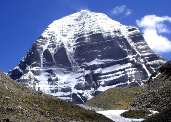 Pilgrims returning from the Kailash Mansarovar Yatra via Nathu La