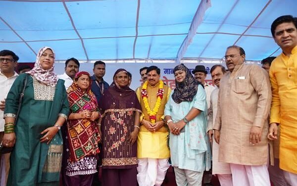 Chief Minister Dr. Mohan Yadav receiving support from various religious communities and social groups at the airport