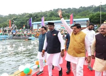 Grand Tricolor Boat Rally in Bhopal, Madhya Pradesh
