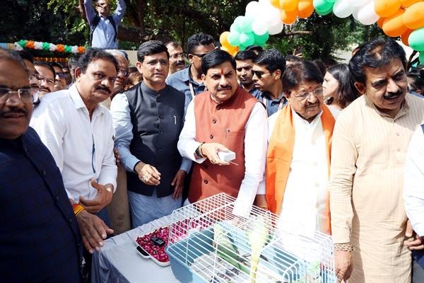Virtual zoo, cinema theatre, and 'virtual jungle safari' at Indore Zoological Museum