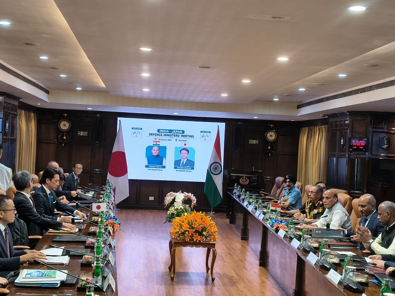 Defence Ministers of India and Japan in discussion