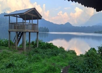 Glaw Lake, a freshwater lake in the Eastern Himalayas