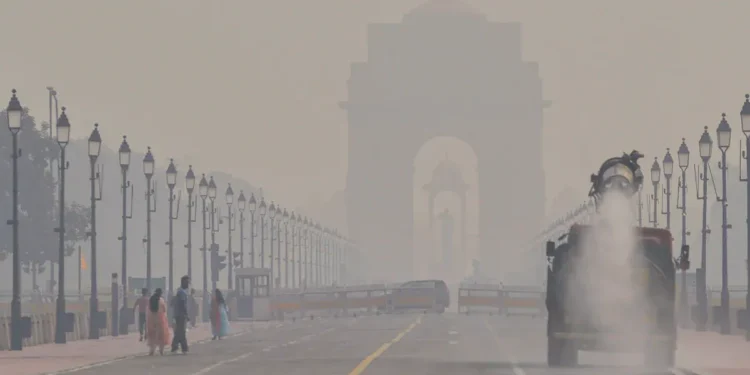 High-level meeting between Union Environment Minister and Delhi CM to review Air Pollution Mitigation Action Plan